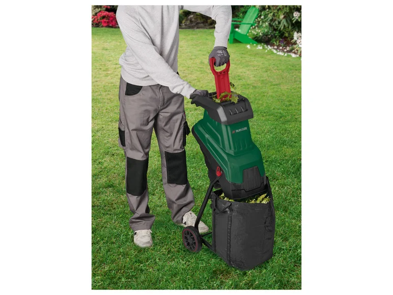 PARKSIDE® Broyeur de végétaux à lames PMH 2400 C3. 2400 W