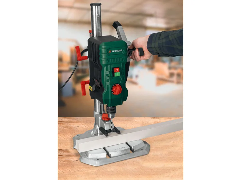 PARKSIDE® Perceuse à colonne avec réglage électronique PTBMOD 710. 710 W