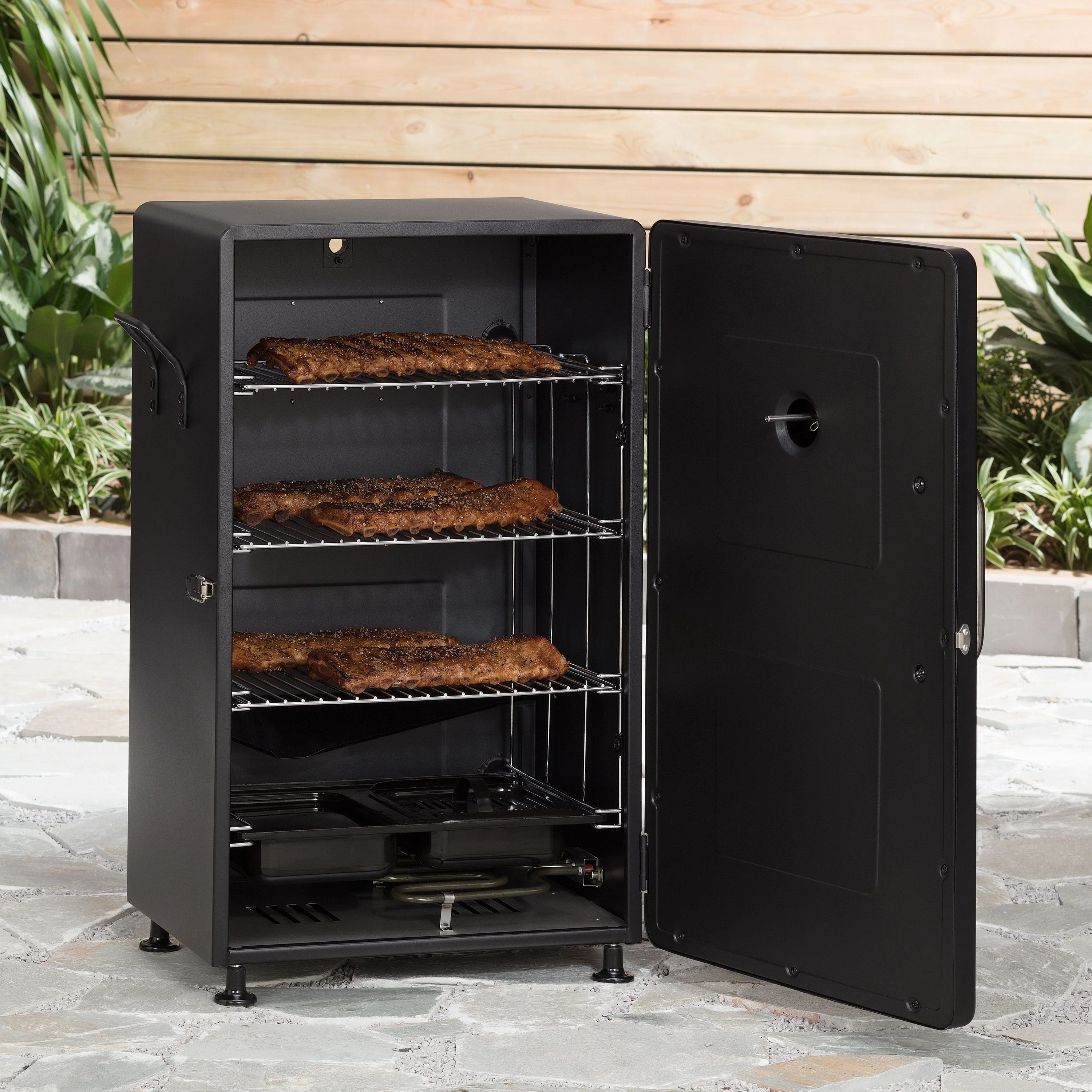 Landmann Smoky Mountain Series 26 Inch Electric Smoker