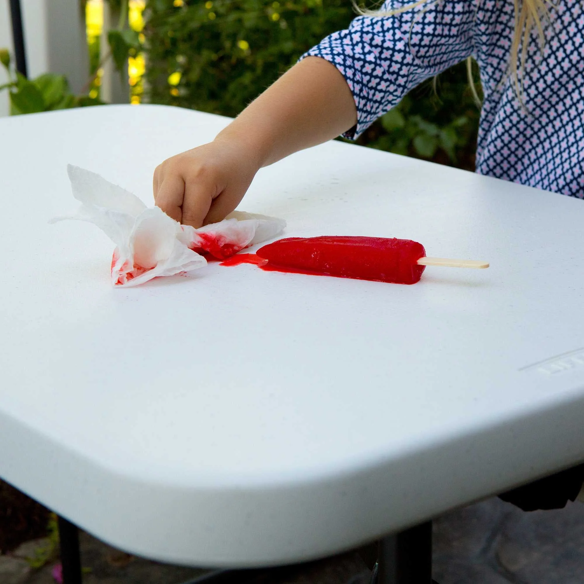 Lifetime Children's Picnic Table , White Granite (60239)