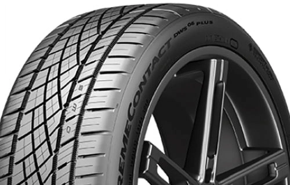 1 Continental ExtremeContact DWS06 Plus 215/55R17 94W Performance 50K Warranty 15572720000 / 215/55/17 / 2155517