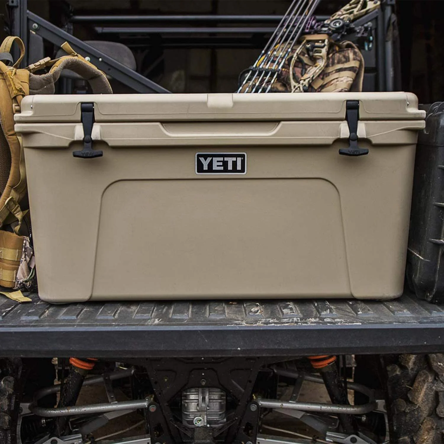 Pre-Owned YETI 100.75010000 Tundra 75 Cooler Desert Tan