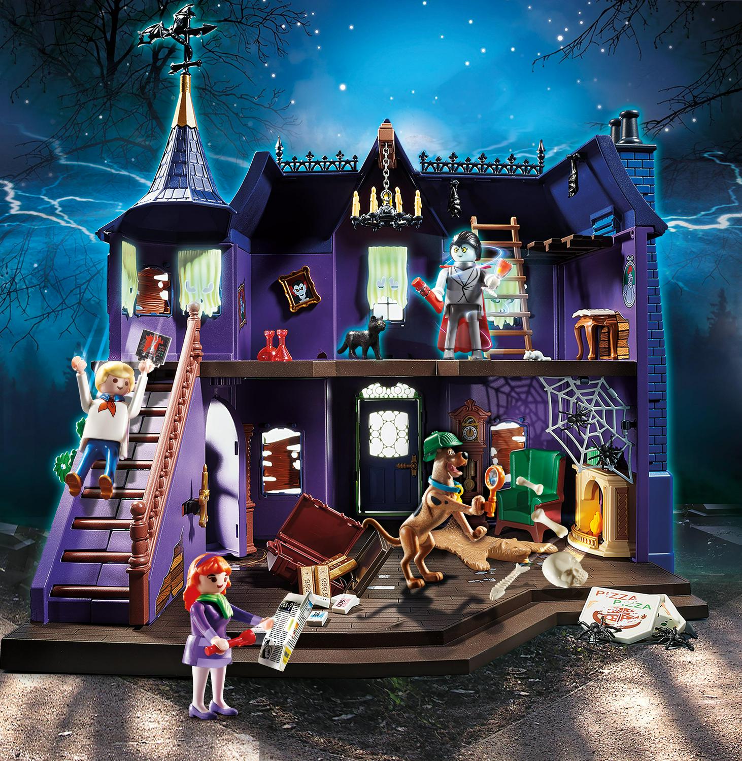 PLAYMOBIL SCOOBY-DOO! Adventure in the Mystery Mansion Playset